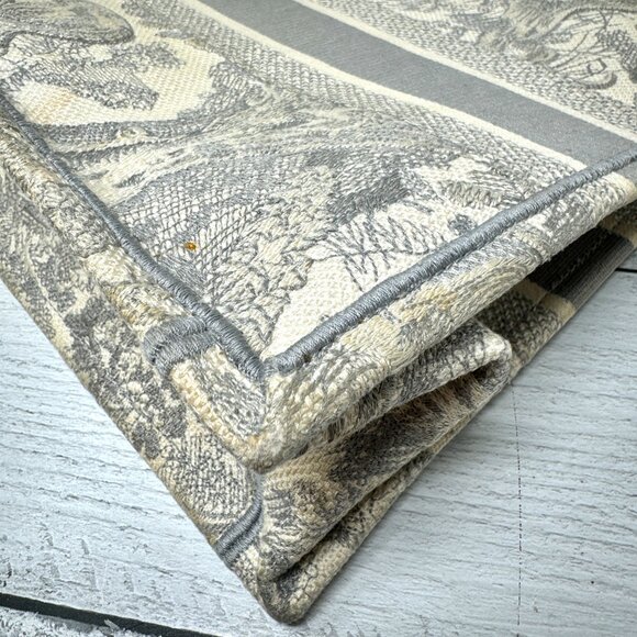 Christian Dior Medium Book Tote Toile de Jouy Beige Gray Canvas Bag - Picture 9 of 16